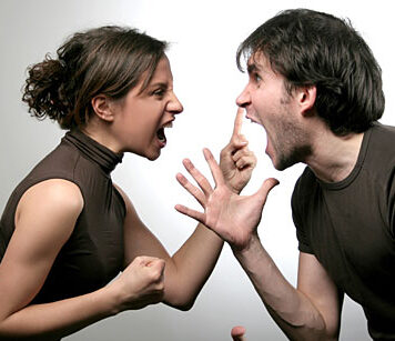 Fim às discussões - Que tipo de armas usa?