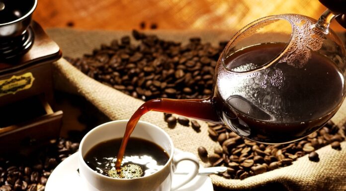 Vai um café quentinho? Vai um café quentinho?