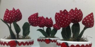 Vasos com fitas para centro de mesa