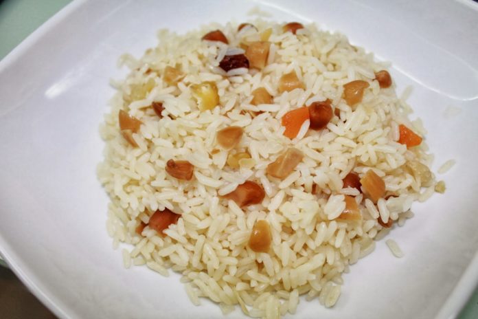 Pudim de arroz e frutos secos