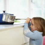 Crianças: Como evitar os acidentes domésticos Crianças: Como evitar os acidentes domésticos