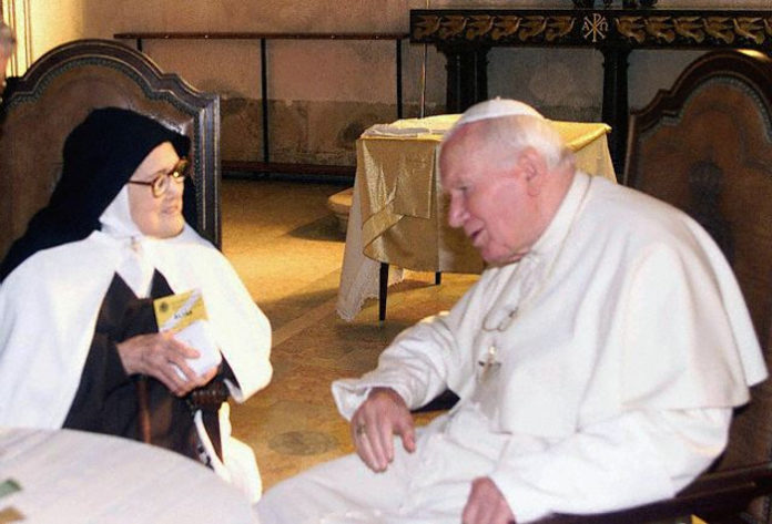 Papa em Fátima para a beatificação dos pastorinhos