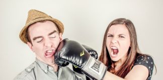 A base de um relacionamento é a comunicação entre o casal