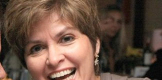 Escritora Cátia Moraes