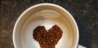 Pequeno almoço romântico para o Dia de São Valentim