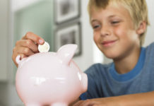Como ensinar a importância do dinheiro ás crianças