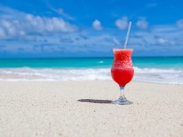 Truques para um dia azul de verão cheio de felicidade