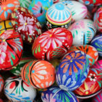 Como fazer ovos de Páscoa coloridos e criativos
