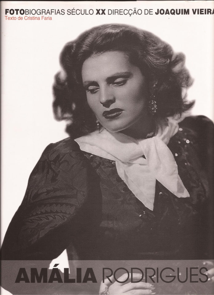 Capa da Amália de Margarida da Cunha Belém
