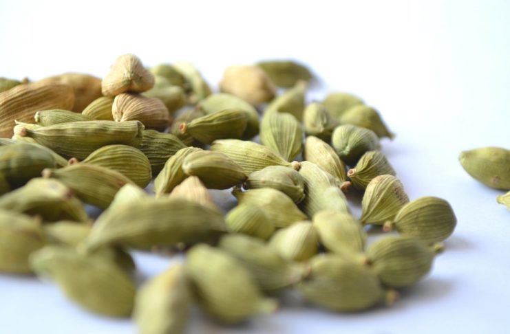 Como fazer incenso de cardamomo