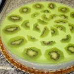 Pudim de biscoitos e kiwi