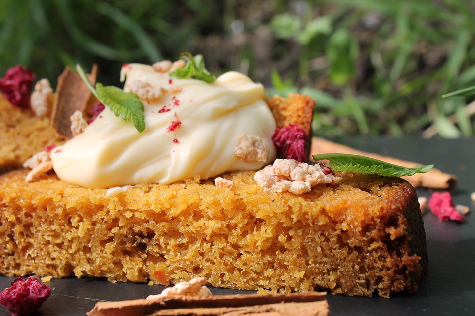 Receita de Bolo de cenoura com coco