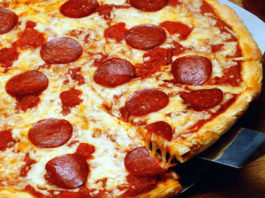 Receita de pizza pepperoni