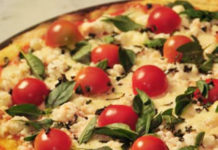 Receita de pizza de bacalhau com tomate cereja