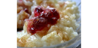 Receita de arroz doce com morangos.