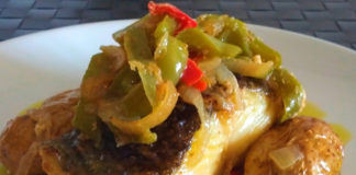 Receita de bacalhau no forno com pimentos e batatas assadas