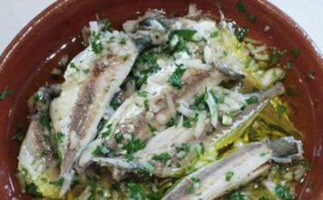 Receita de carapaus à Algarvia ou carapaus alimados