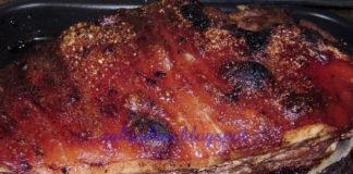 Um delicioso prato de carne grelhada no carvão, para passar bons momentos ao ar livre com a sua família e deliciarem-se com uns suculentos Lombinhos de porco picantes no churrasco.