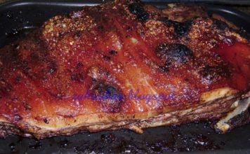 Um delicioso prato de carne grelhada no carvão, para passar bons momentos ao ar livre com a sua família e deliciarem-se com uns suculentos Lombinhos de porco picantes no churrasco.