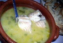 Receita de sopa de cação com coentros picados