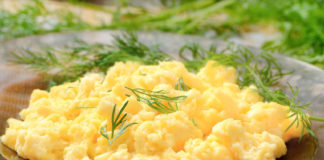 Receita de batatas com ovos mexidos