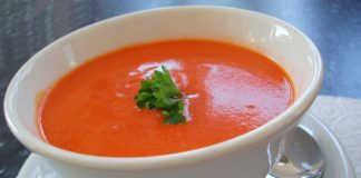 Creme de tomate e manjericão para bebé