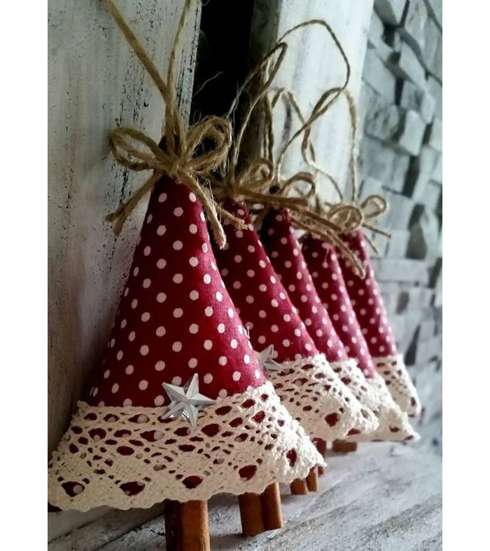 Enfeites de Natal: ideias criativas para decorar a árvore de Natal - Mulher Portuguesa Enfeites de Natal: ideias criativas para decorar a árvore de Natal - Mulher Portuguesa