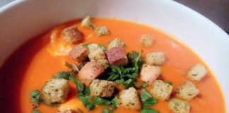 Receita de sopa de tomate à alentejana