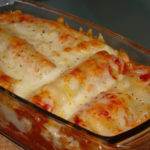 Cannelloni com salmão fumado e queijo mozzarella