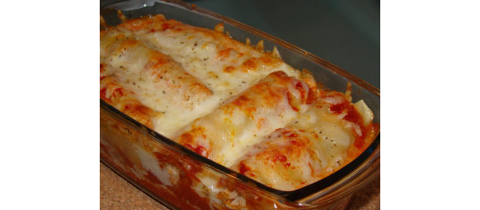 Cannelloni com salmão fumado e queijo mozzarella